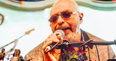 Dos décadas de Los Fundamentalistas del Aire Acondicionado: “Cada cual tiene su Dios y yo lo tengo al Indio”